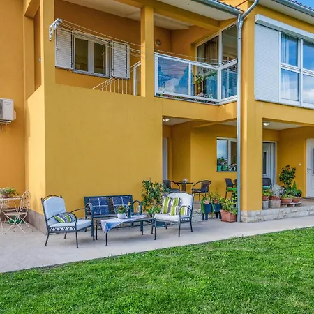Apartment Beautiful In Labin With Wifi *
