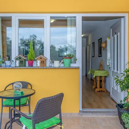 Beautiful In Labin With Wifi Apartment *