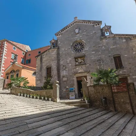Beautiful In Labin With Wifi Apartment *